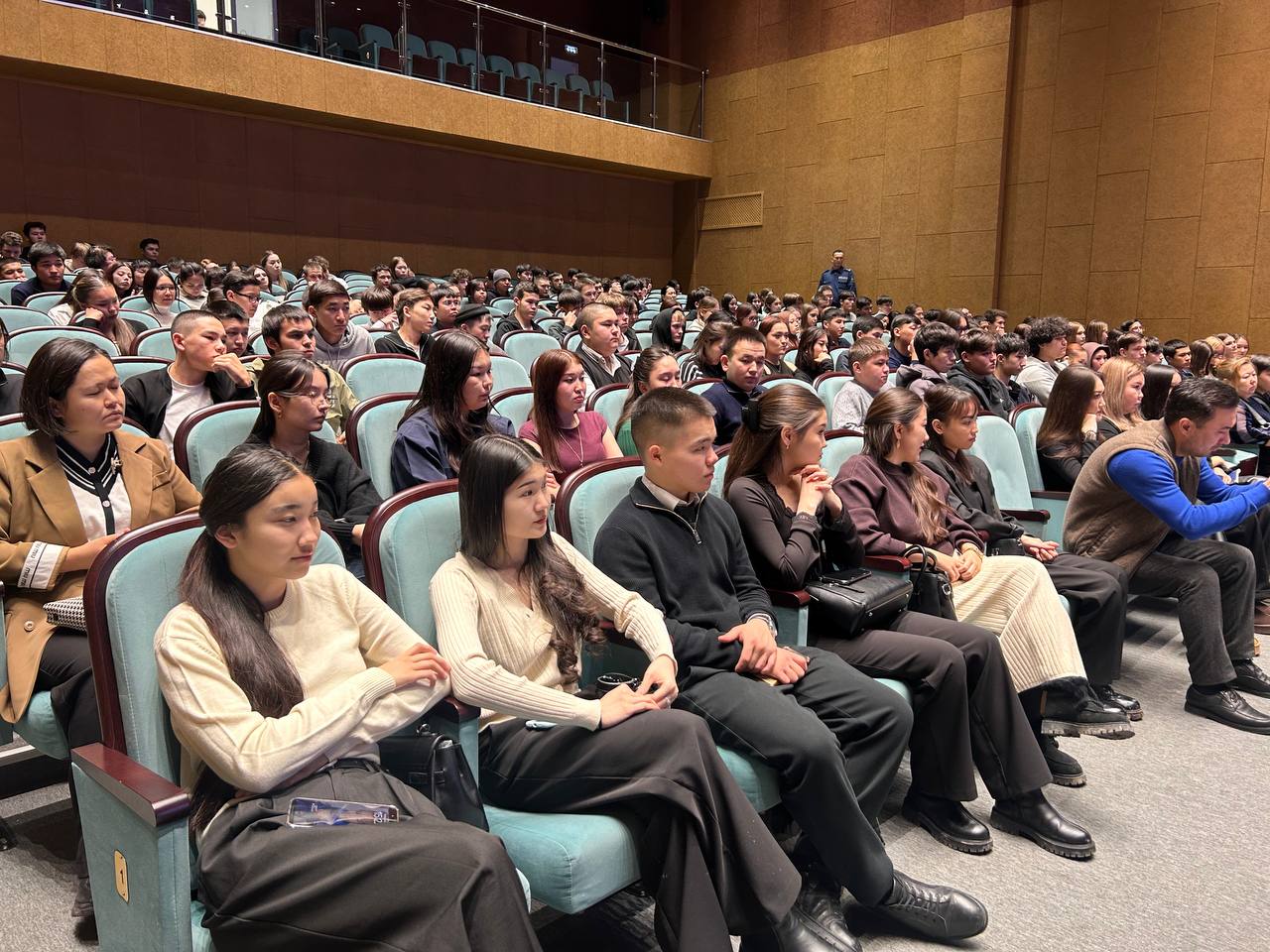 Предупредили молодёжь