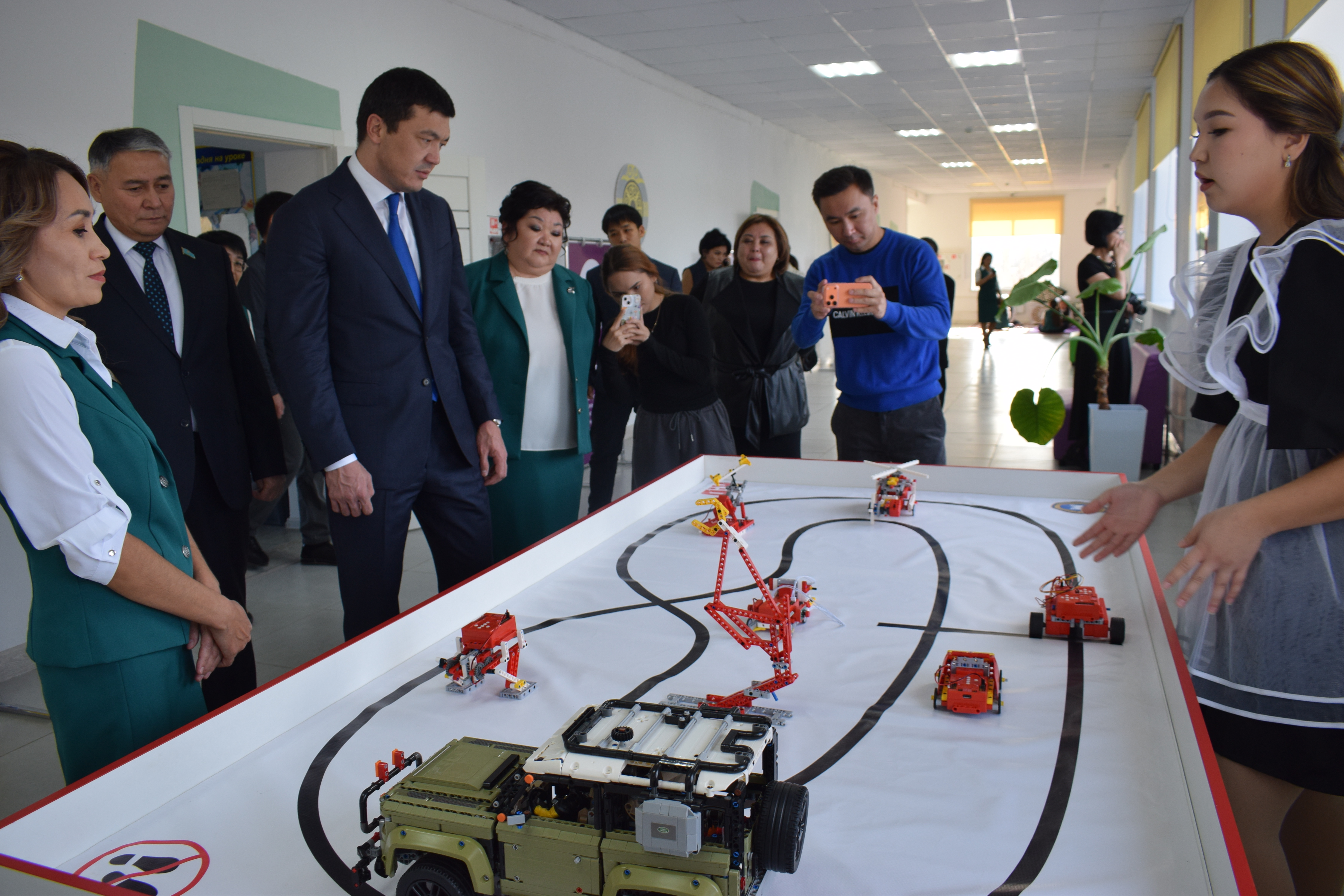 С юбилеем, 33 школа!