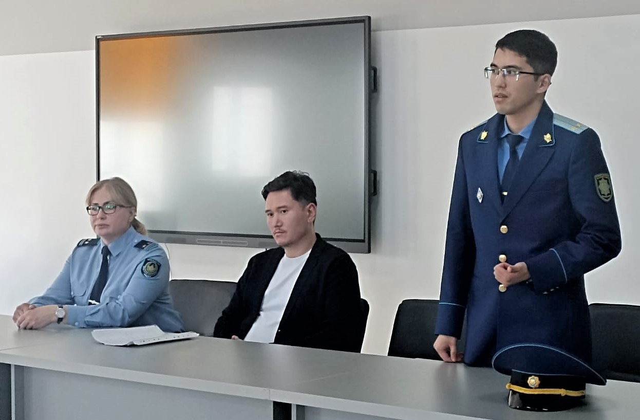 ЕСІРТКІ МЕН ТЕМІР ТОР – ЕГІЗ